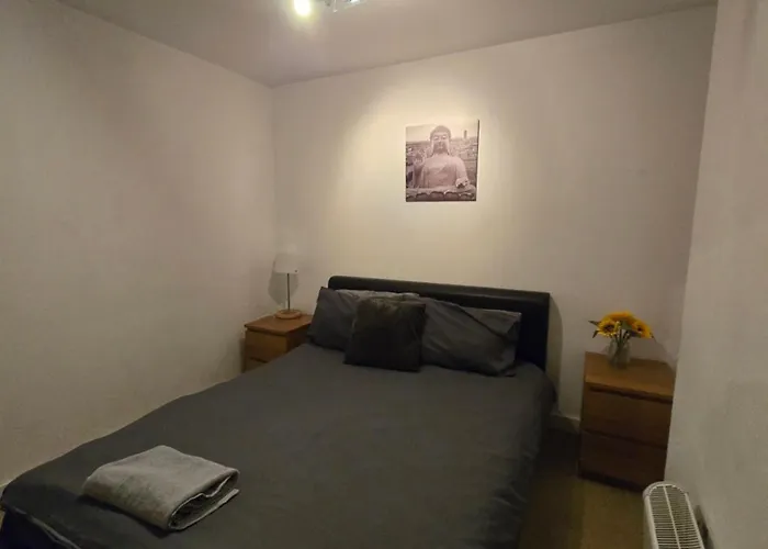 Cosy 2 Bedroom Apartment